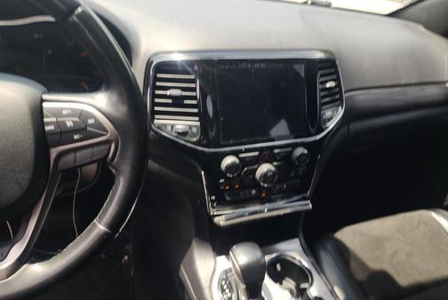 Sting Gray Clearcoat 2021 Jeep Grand Cherokee Laredo X