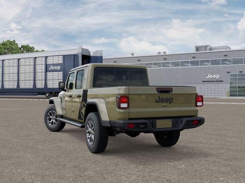 2026 Jeep Gladiator Sport