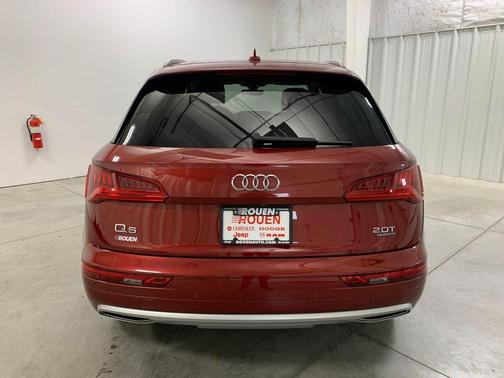 2018 Audi Q5 2.0T Premium Plus