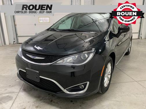 2019 Chrysler Pacifica Touring-L