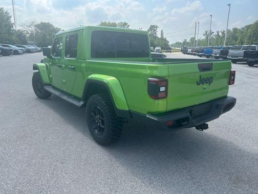 2025 Jeep Gladiator Sport