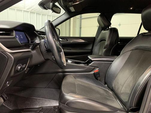 2022 Jeep Grand Cherokee Altitude