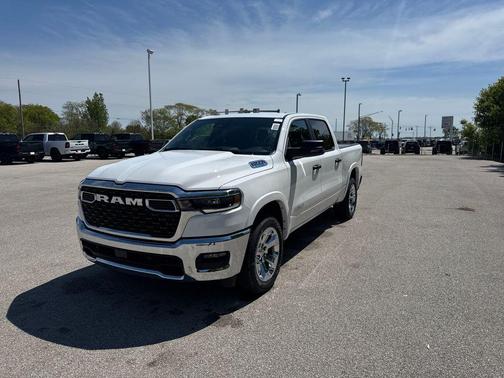 Bright White Clearcoat 2026 RAM 1500 Big Horn/Lone Star