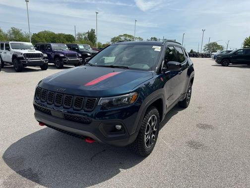 Fathom Blue Pearlcoat 2026 Jeep Compass Trailhawk