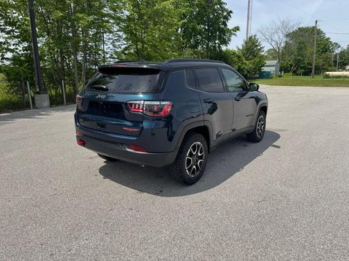 Fathom Blue Pearlcoat 2026 Jeep Compass Trailhawk