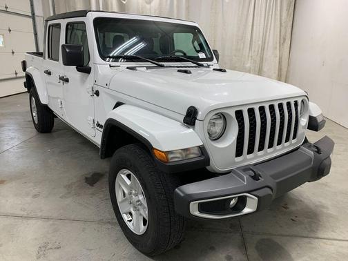 2023 Jeep Gladiator Sport