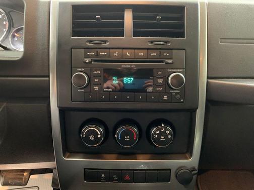 2011 Jeep Liberty Sport