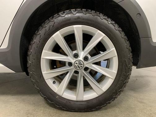 2017 Volkswagen Golf Alltrack TSI SE