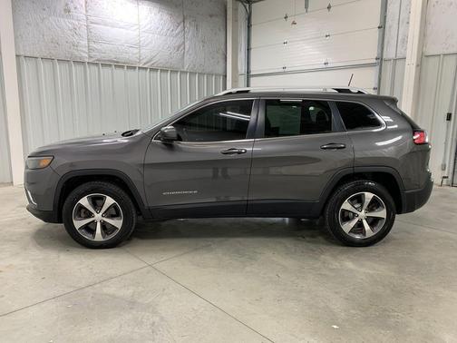 Granite Crystal Clearcoat Metallic 2019 Jeep Cherokee Limited