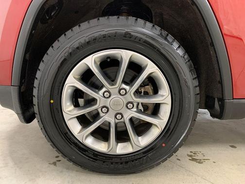 Deep Cherry Red Crystal Pearlcoat 2015 Jeep Grand Cherokee Limited