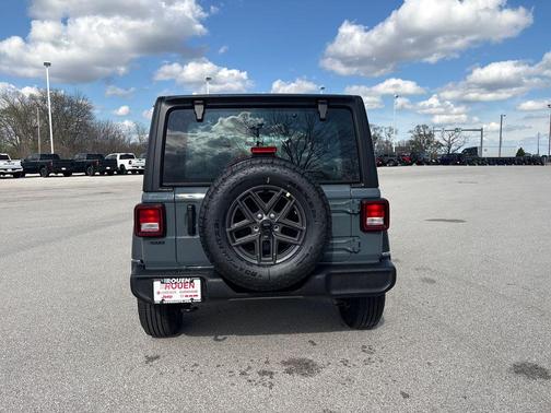 Anvil Clearcoat 2026 Jeep Wrangler Sport