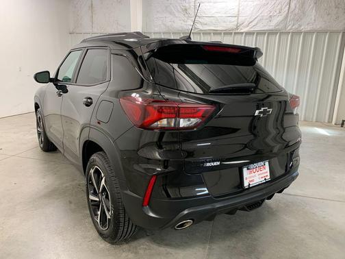 Mosaic Black Metallic 2022 Chevrolet Trailblazer RS