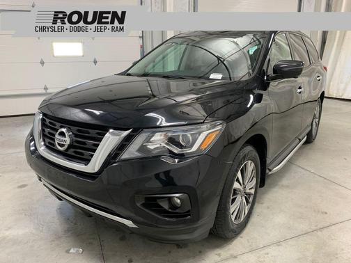 2019 Nissan Pathfinder SL