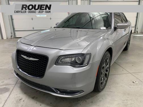 2018 Chrysler 300 S