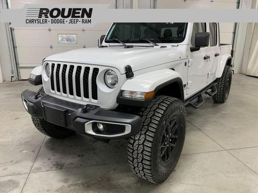 2023 Jeep Gladiator Sport