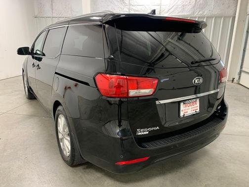 2016 Kia Sedona EX