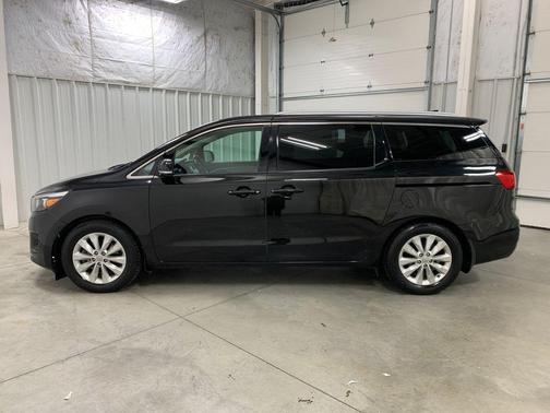2016 Kia Sedona EX
