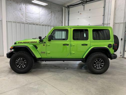 Mojito! Clearcoat 2025 Jeep Wrangler Rubicon