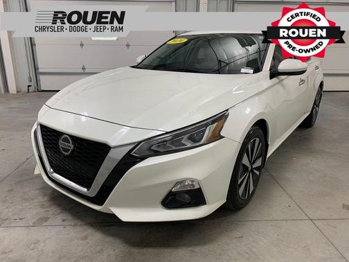 White 2020 Nissan Altima 2.5 SL