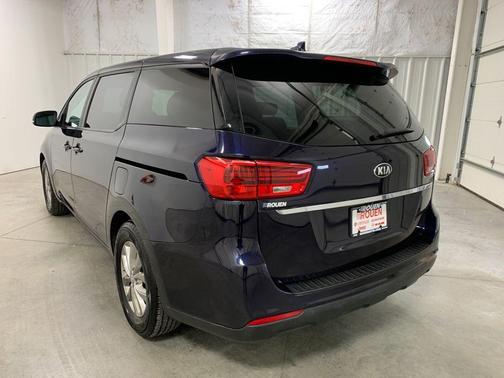 2021 Kia Sedona LX