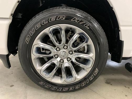 Bright White Clearcoat 2023 RAM 1500 Laramie