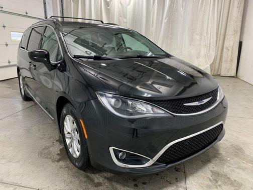 2018 Chrysler Pacifica Touring-L Plus