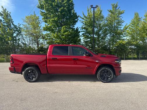 Molten Red Pearlcoat 2026 RAM 1500 Big Horn/Lone Star