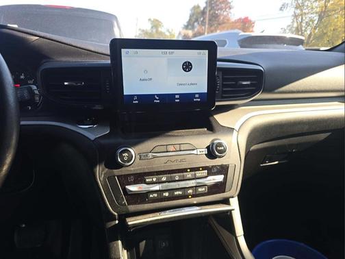 Oxford White 2020 Ford Explorer XLT