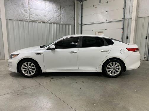 2018 Kia Optima LX