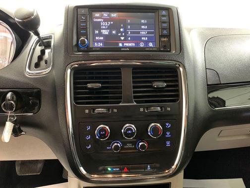 2020 Dodge Grand Caravan SXT