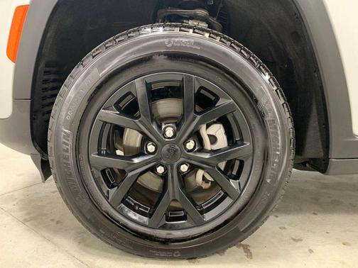 2024 Jeep Grand Cherokee Laredo