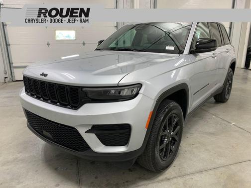 2024 Jeep Grand Cherokee Laredo