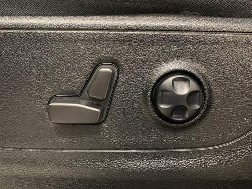 Delmonico Red Pearlcoat 2021 RAM 1500 Big Horn