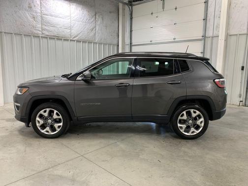 Granite Crystal Clearcoat Metallic 2018 Jeep Compass Limited