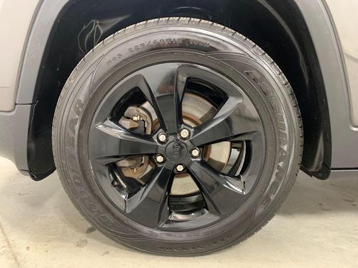 2016 Jeep Cherokee Altitude