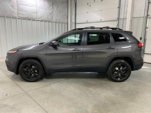 2016 Jeep Cherokee Altitude