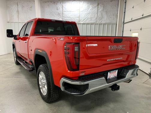2024 GMC Sierra 2500 SLT