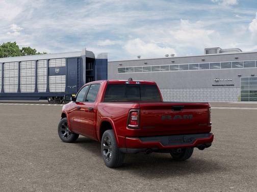 Molten Red Pearlcoat 2026 RAM 1500 Big Horn/Lone Star
