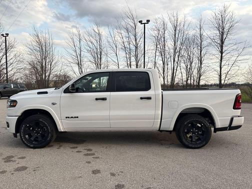 Bright White Clearcoat 2026 RAM 1500 Big Horn/Lone Star