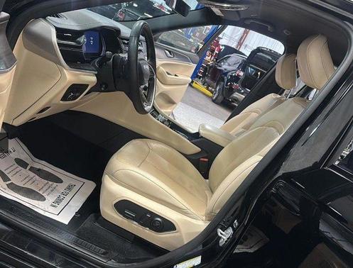 Diamond Black 2023 Jeep Grand Cherokee Limited