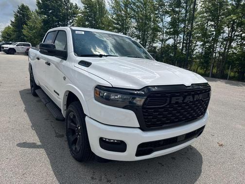 Bright White Clearcoat 2026 RAM 1500 Big Horn/Lone Star