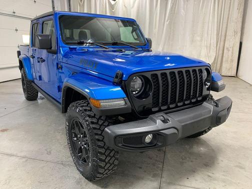 2022 Jeep Gladiator Sport