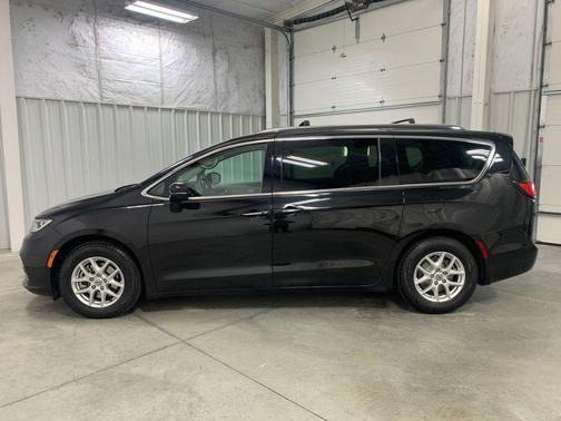 2021 Chrysler Pacifica Touring-L