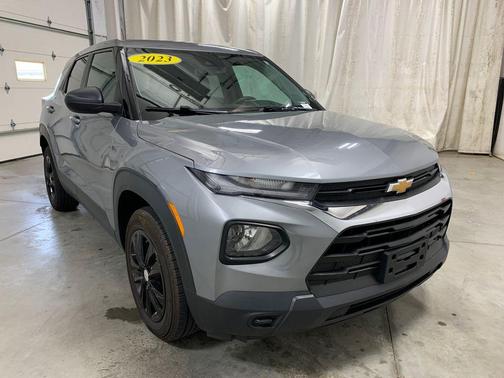 Sterling Gray Metallic 2023 Chevrolet Trailblazer LS