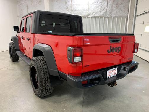 2020 Jeep Gladiator Sport