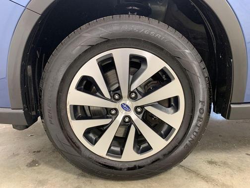 2022 Subaru Outback Base (CVT)