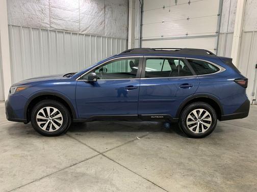 2022 Subaru Outback Base (CVT)