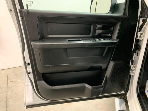 Bright White Clearcoat 2021 RAM 1500 Classic Tradesman