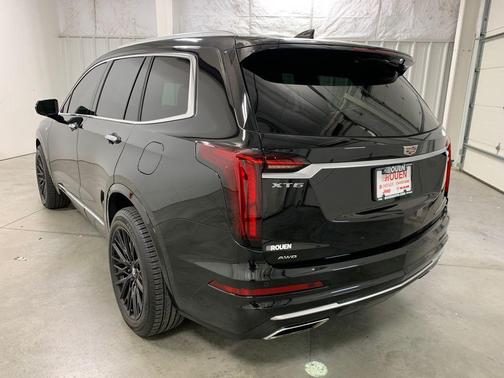 2021 Cadillac XT6 Premium Luxury AWD