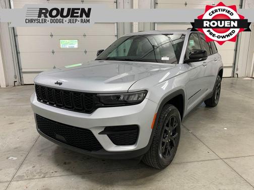 2024 Jeep Grand Cherokee Laredo